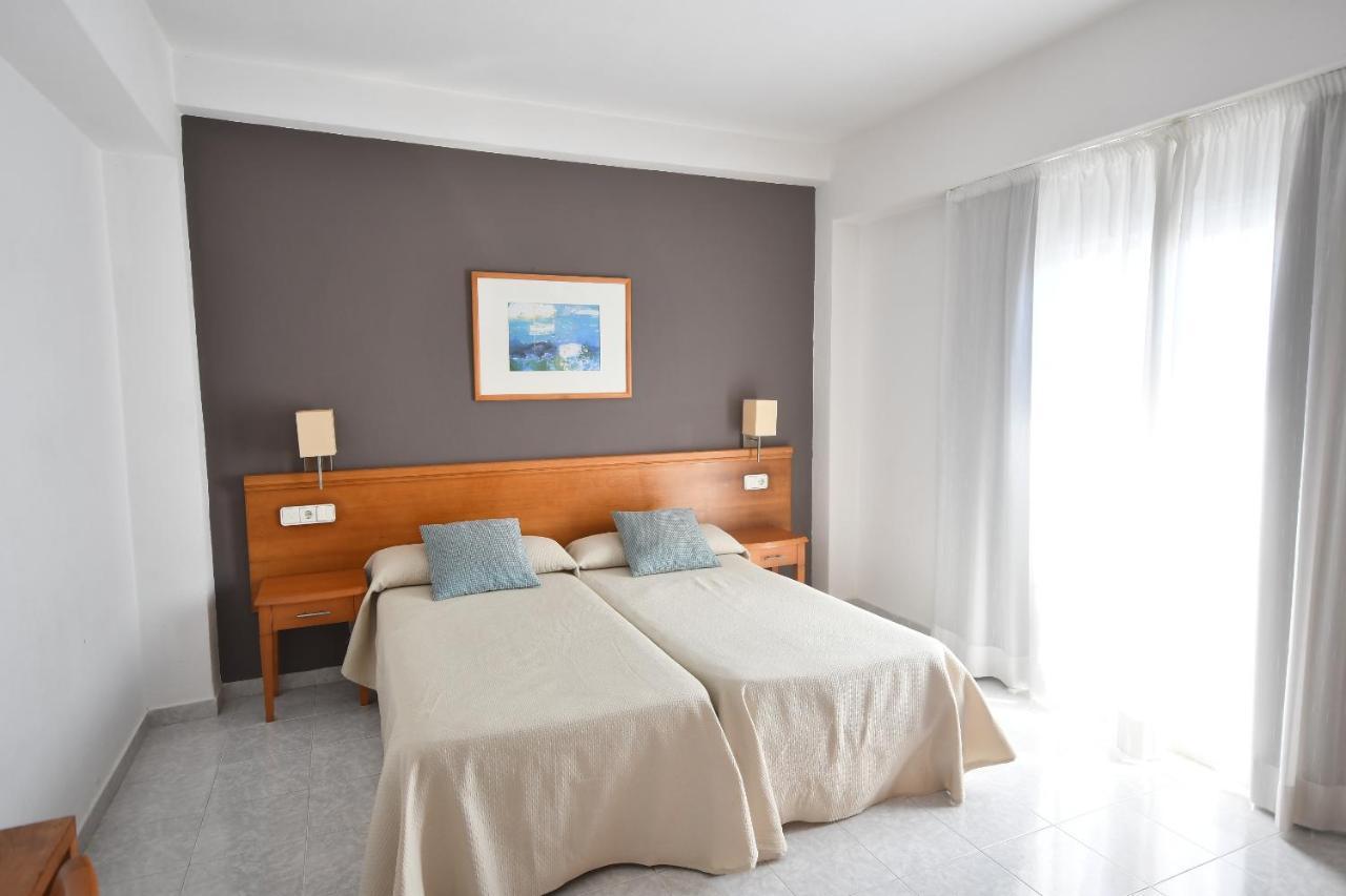 Hostal Mallorca San Antonio Abad Exterior foto