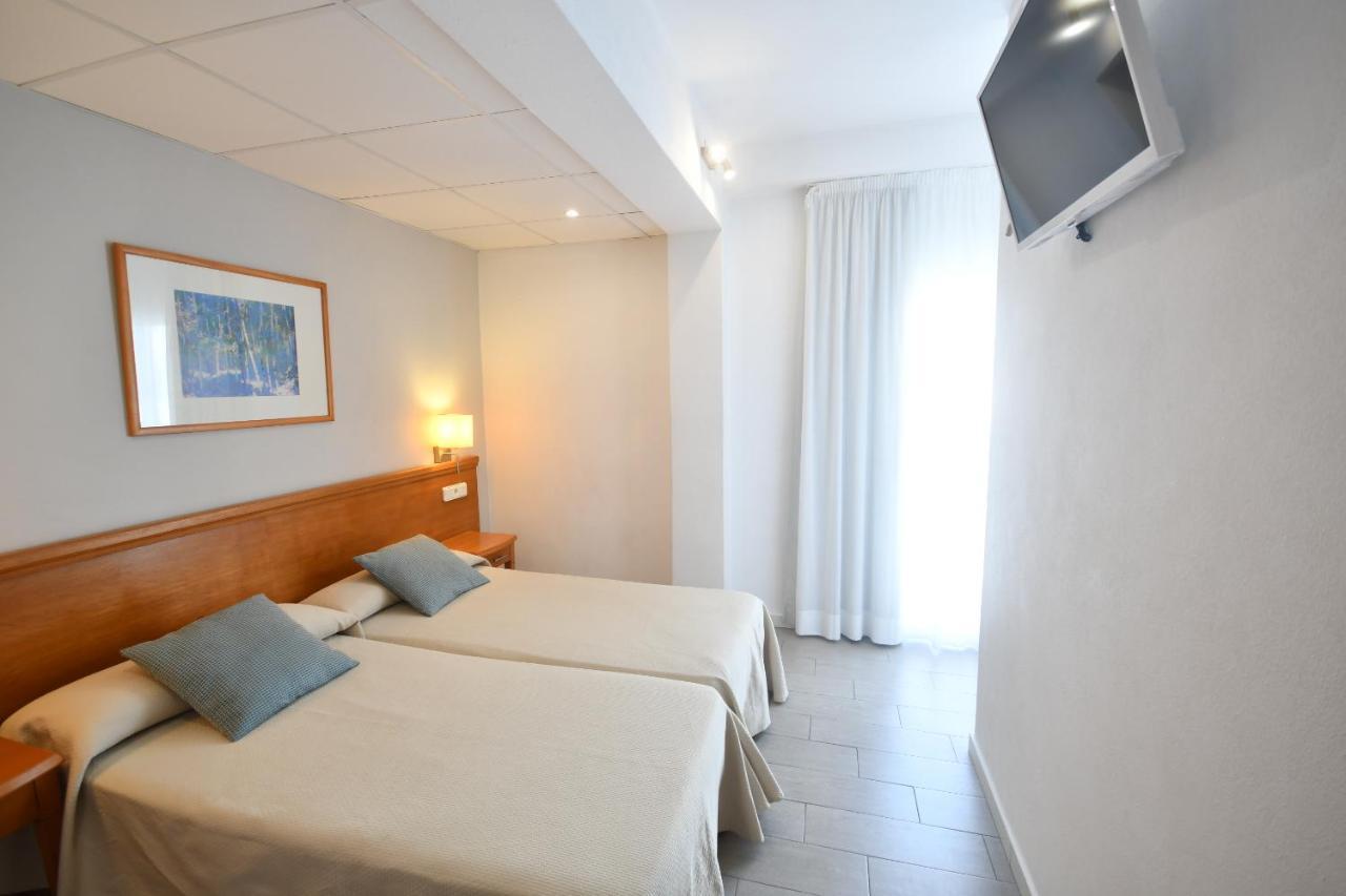 Hostal Mallorca San Antonio Abad Exterior foto